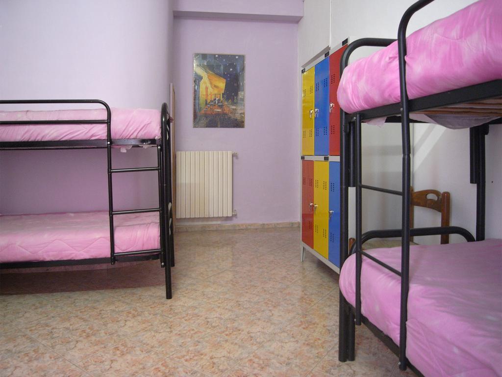Hostel California Milaan Buitenkant foto